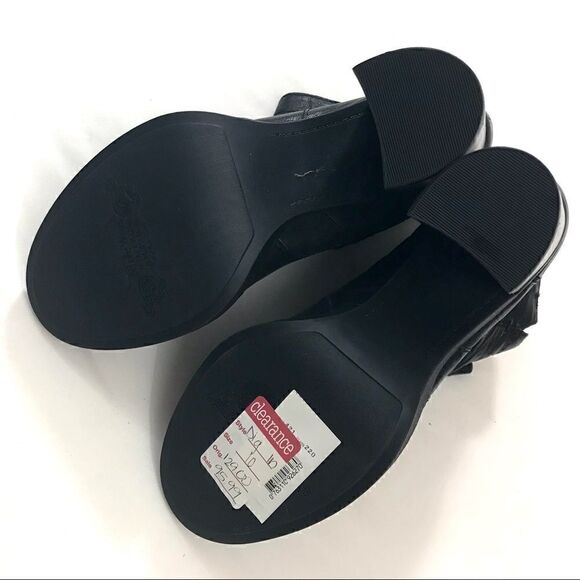 New✨ NINE WEST Stacked Heel Boots - Picture 10 of 10